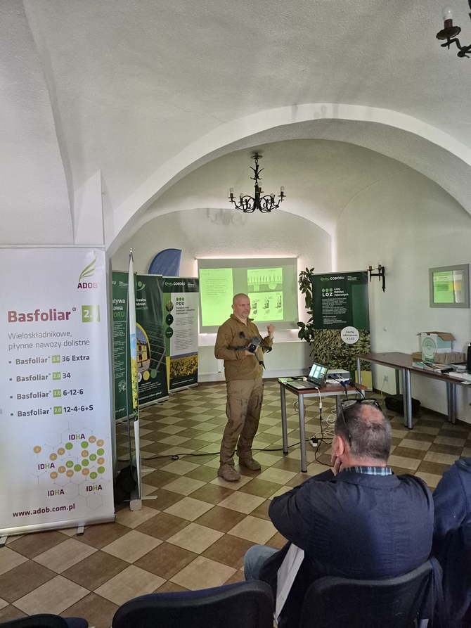 dr Paweł Waligóra 